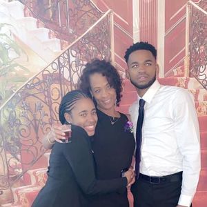 Meet your Posher, Lil'glo